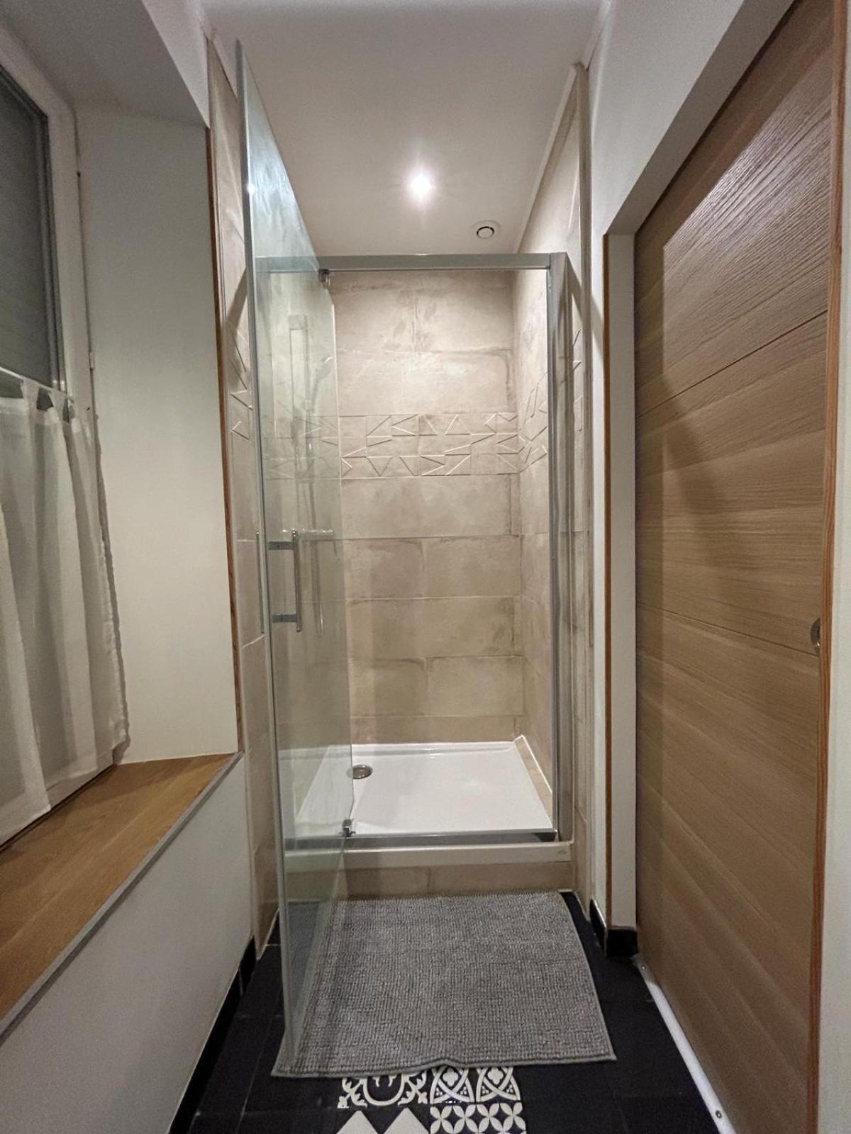 Ferienwohnung Velours & Balneo Saint-Nazaire  Exterior foto
